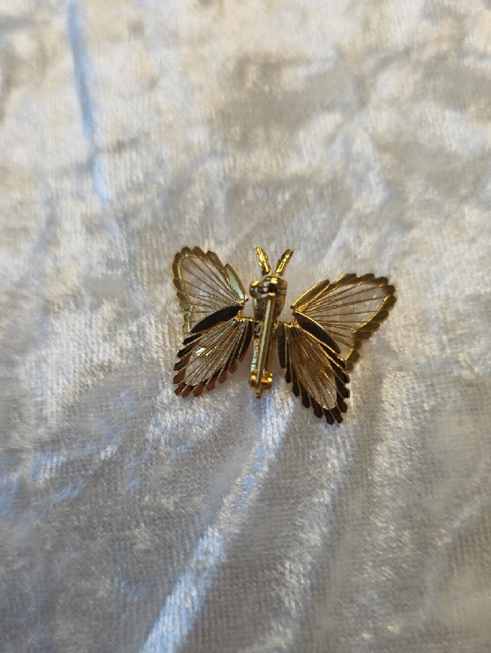 Vintage Monet Signed Gold Butterfly Whimsy Brooch - Picture 3 of 5